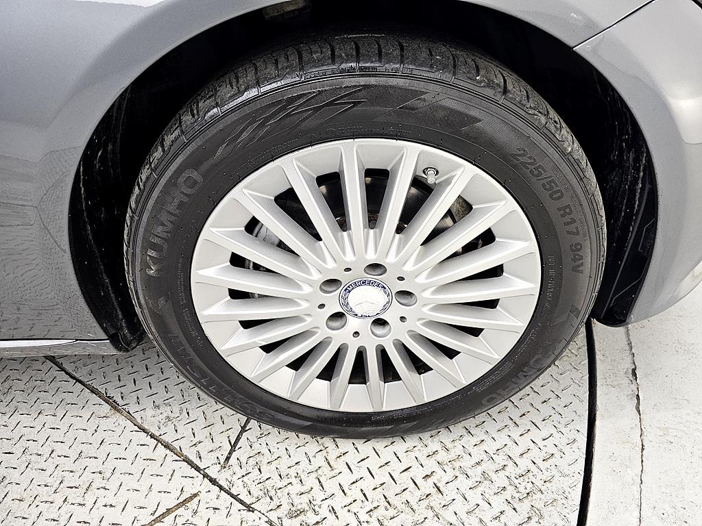 Mercedes Benz C Class 2017 Negro - Importación desde Corea - HF Imports Iquique - Foto 20