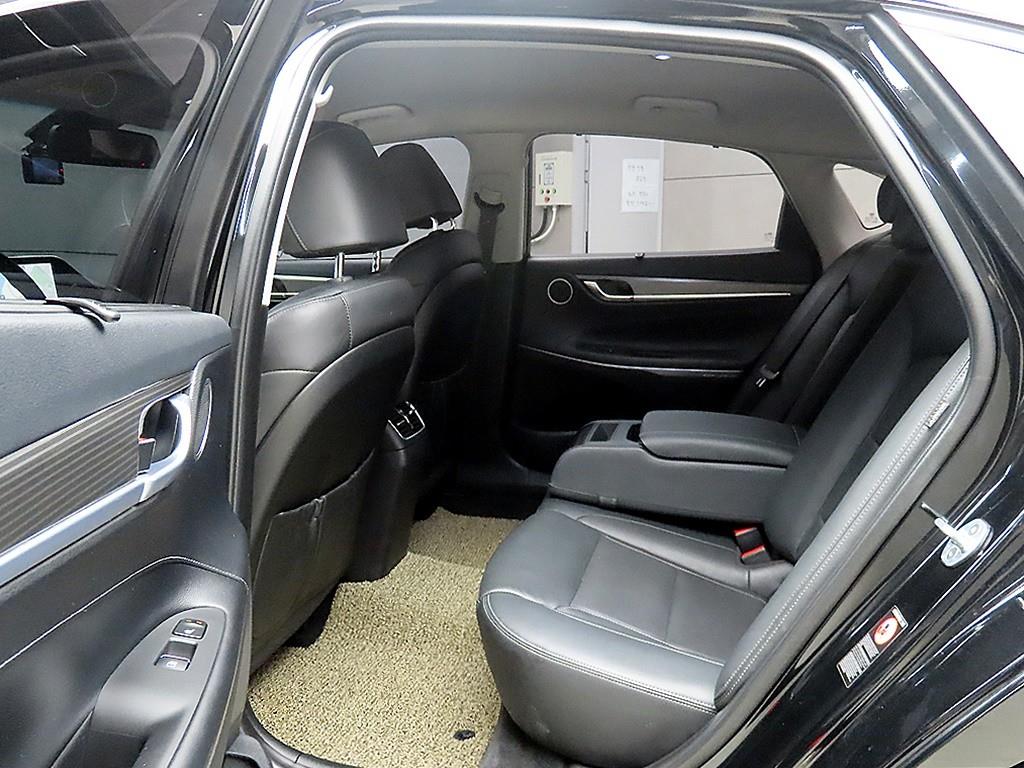 HYUNDAI Grandeur - Vista 6