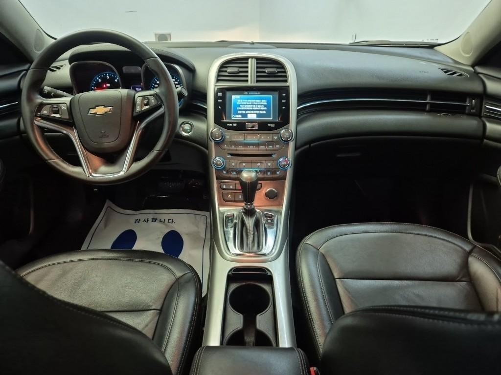 Chevrolet Malibu - Vista 4