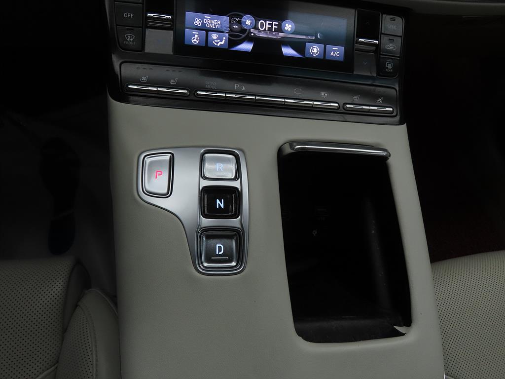 HYUNDAI Grandeur - Vista 11