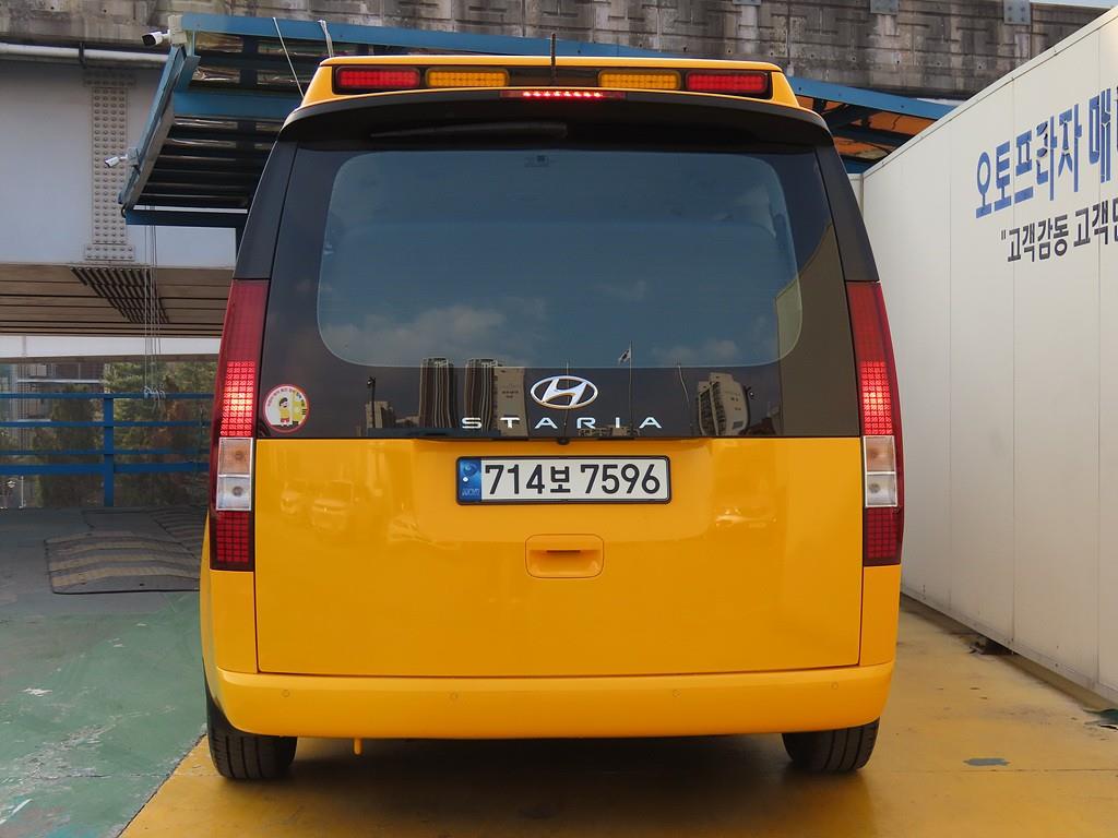 HYUNDAI Staria - Vista 4
