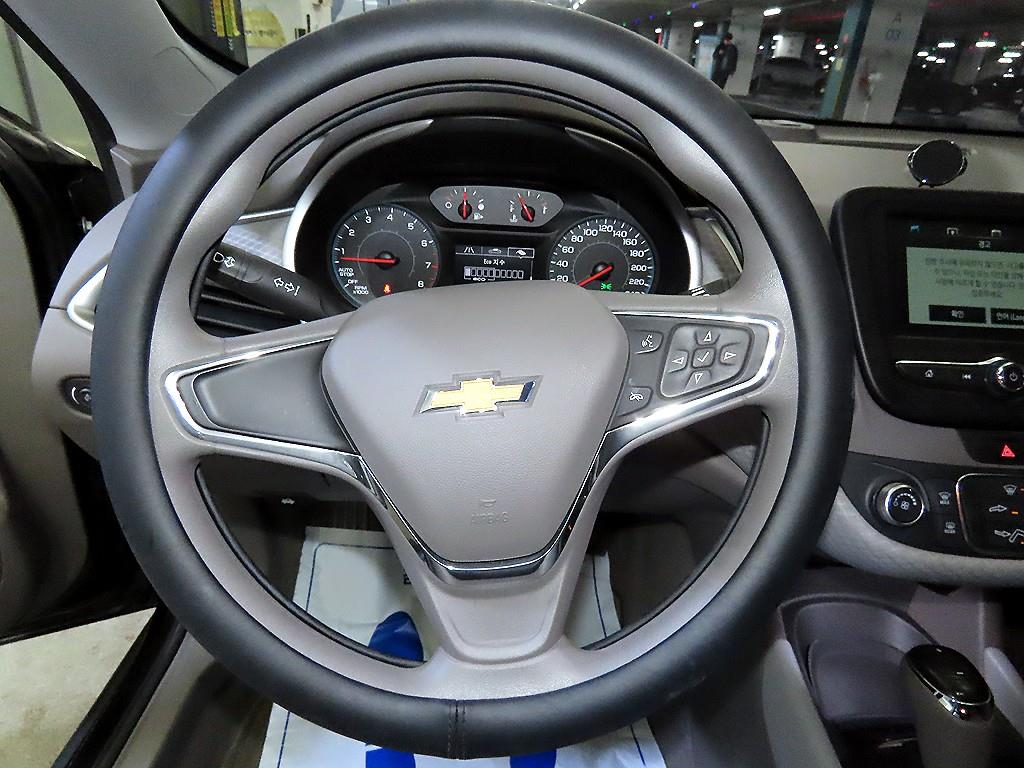 Chevrolet Malibu - Vista 8