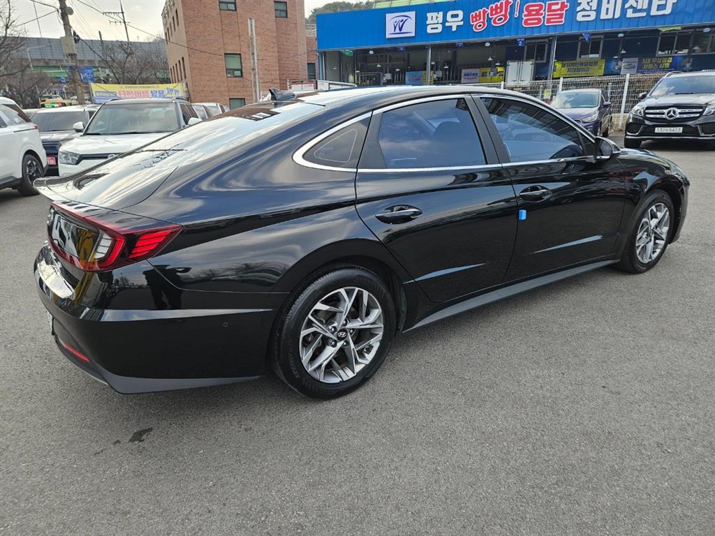 HYUNDAI Sonata - Vista 6
