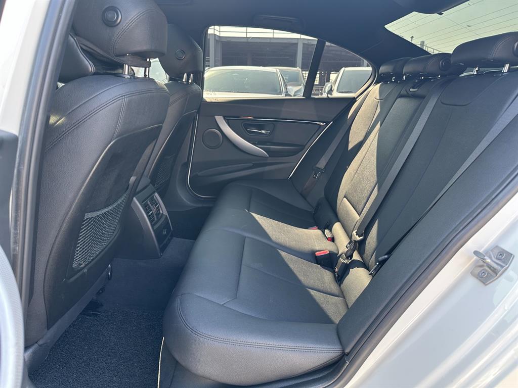 BMW 3 series 2018 Blanco - Importación desde Corea - HF Imports Iquique - Foto 15