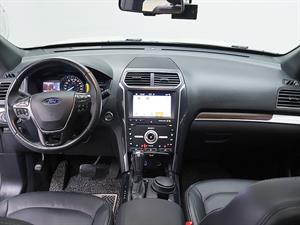 Ford Explorer - Vista 10