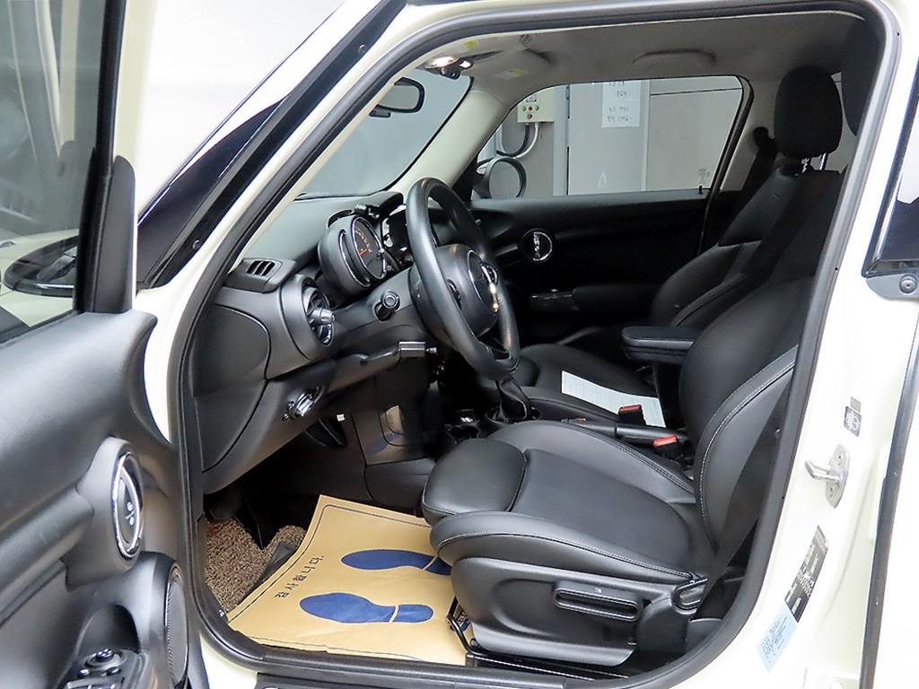 Mini Cooper - Vista 5