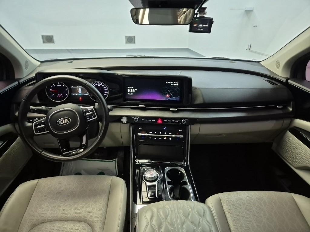 KIA Carnival - Vista 6