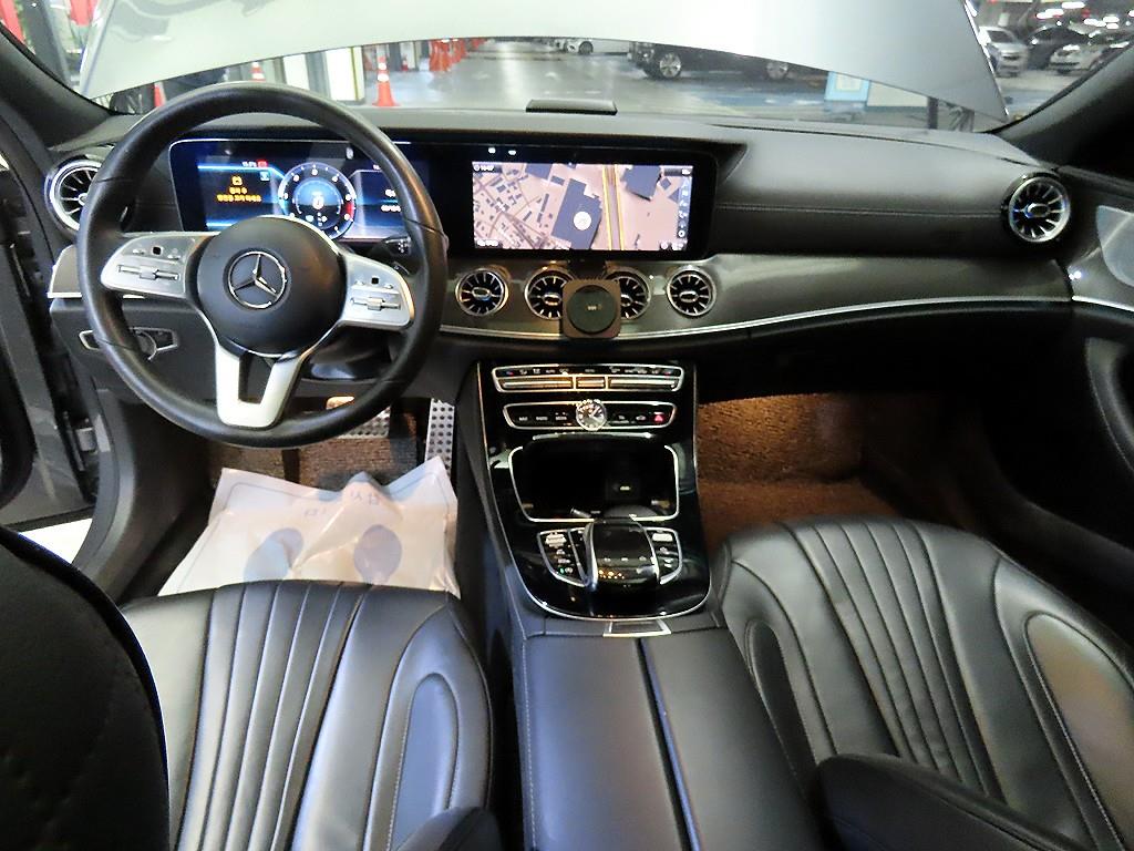 Mercedes Benz CLS Class - Vista 10