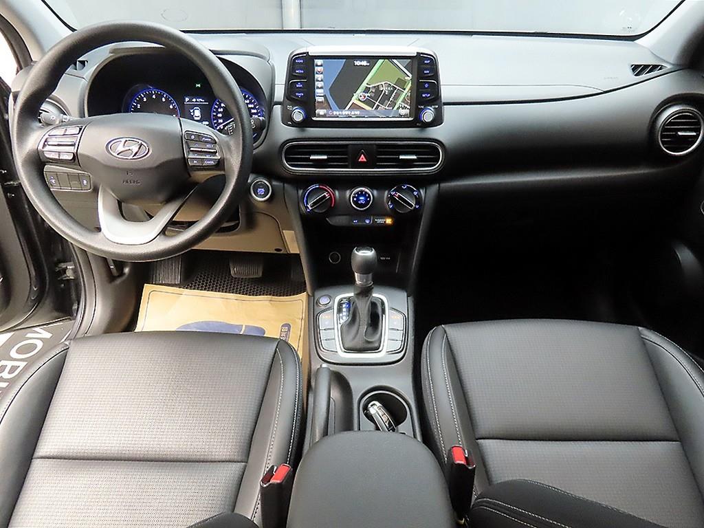 HYUNDAI Kona - Vista 7