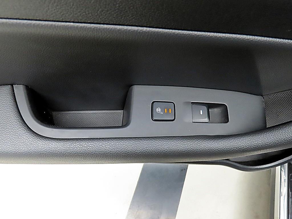 HYUNDAI Sonata - Vista 12