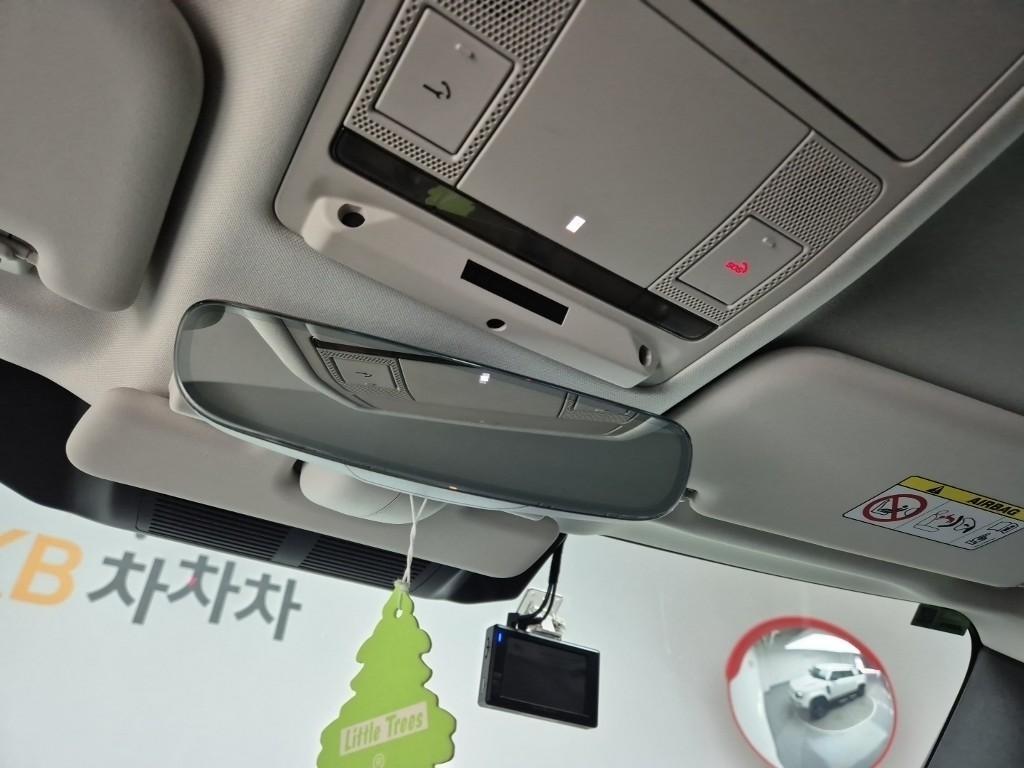 Land Rover Defender - Vista 12