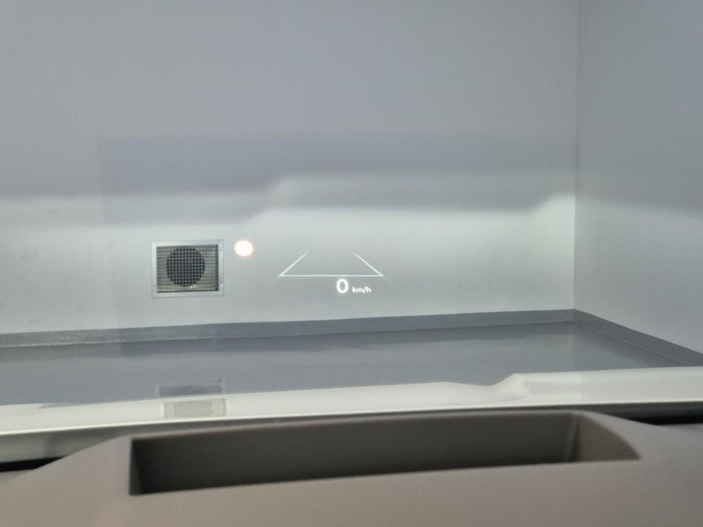 KIA Carnival - Vista 10