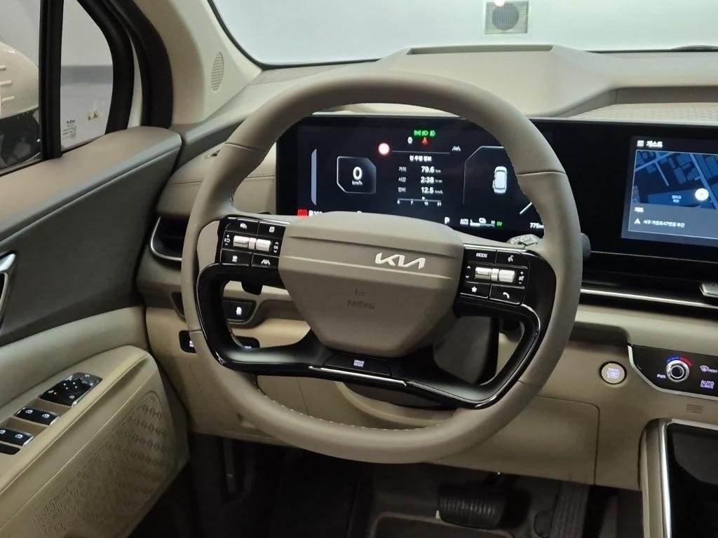 KIA Carnival - Vista 6