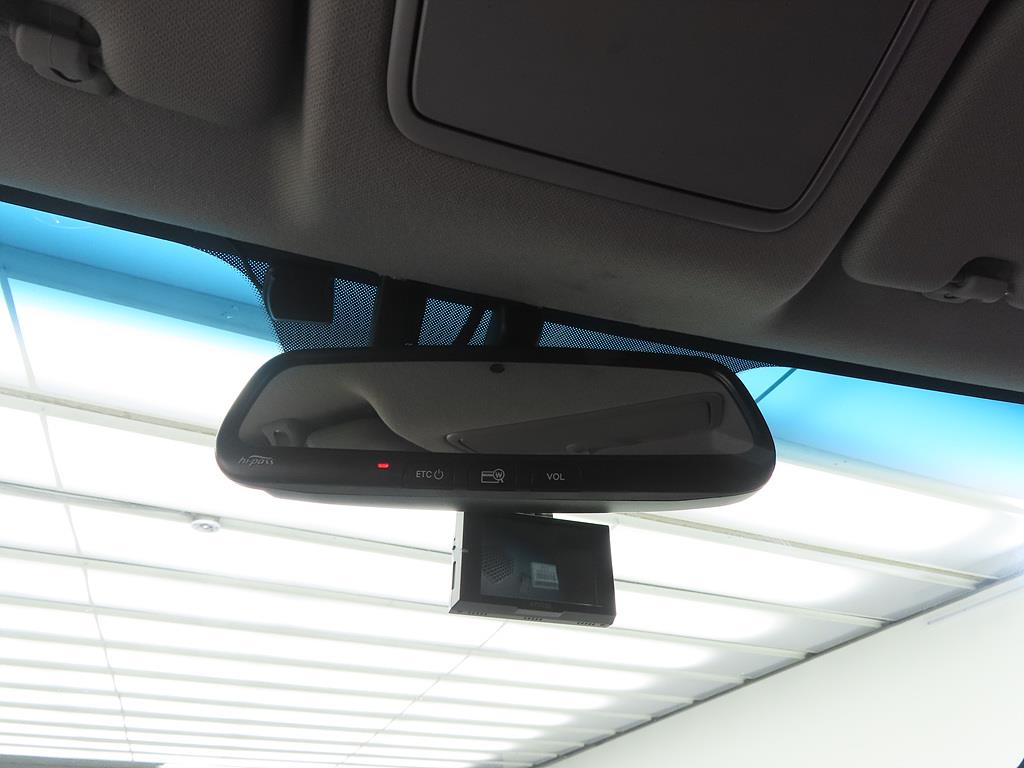 HYUNDAI Avante - Vista 12