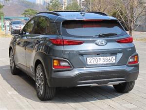 HYUNDAI Kona - Vista 8