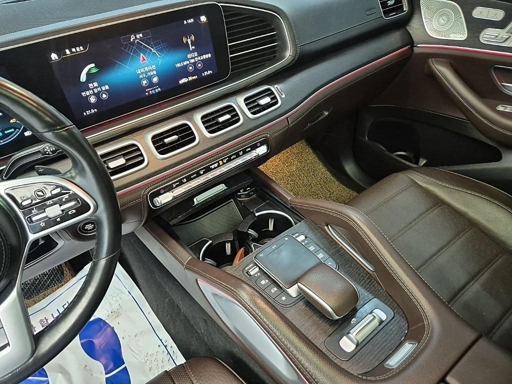 Mercedes Benz GLE Class - Vista 10