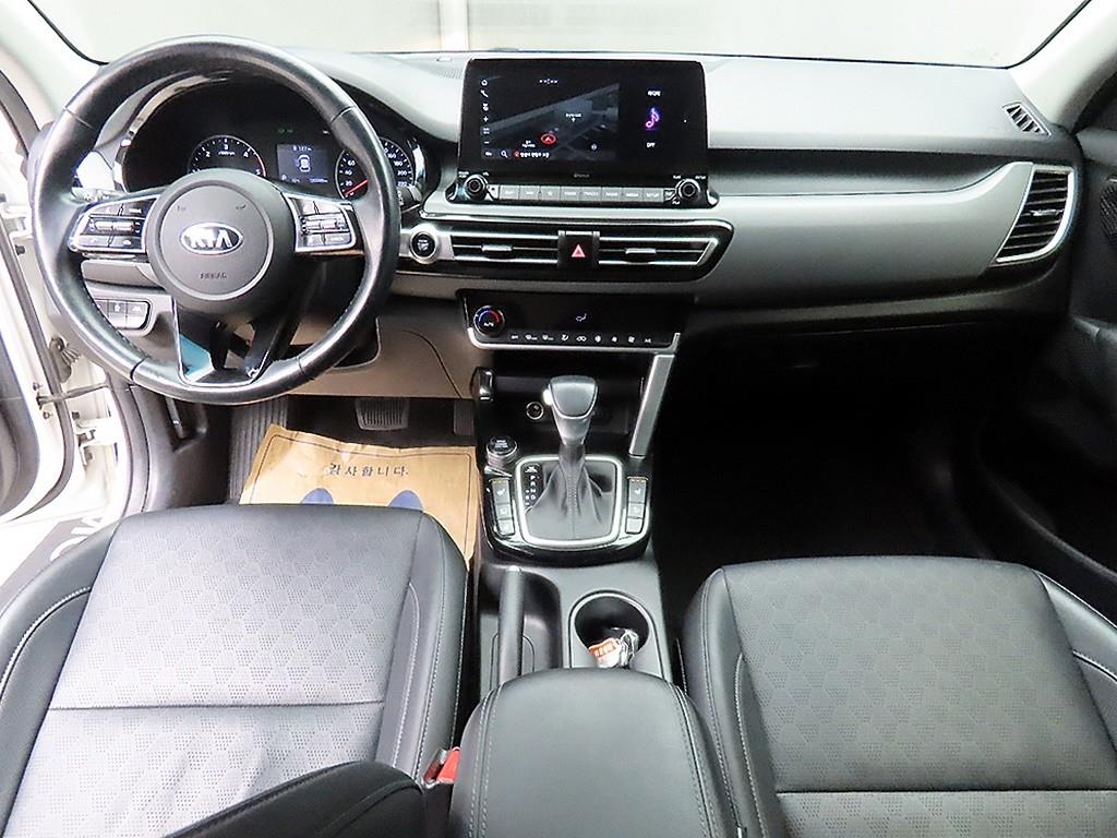 KIA Seltos - Vista 7