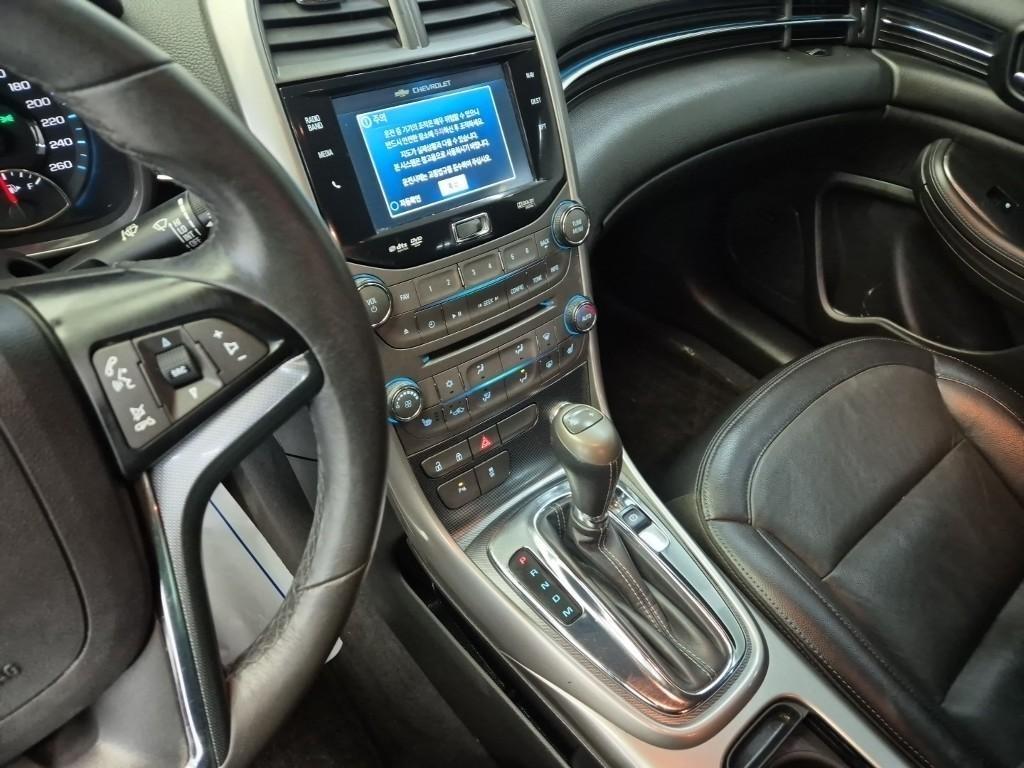 Chevrolet Malibu - Vista 7