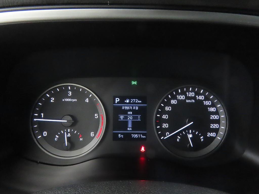 HYUNDAI Tucson - Vista 9