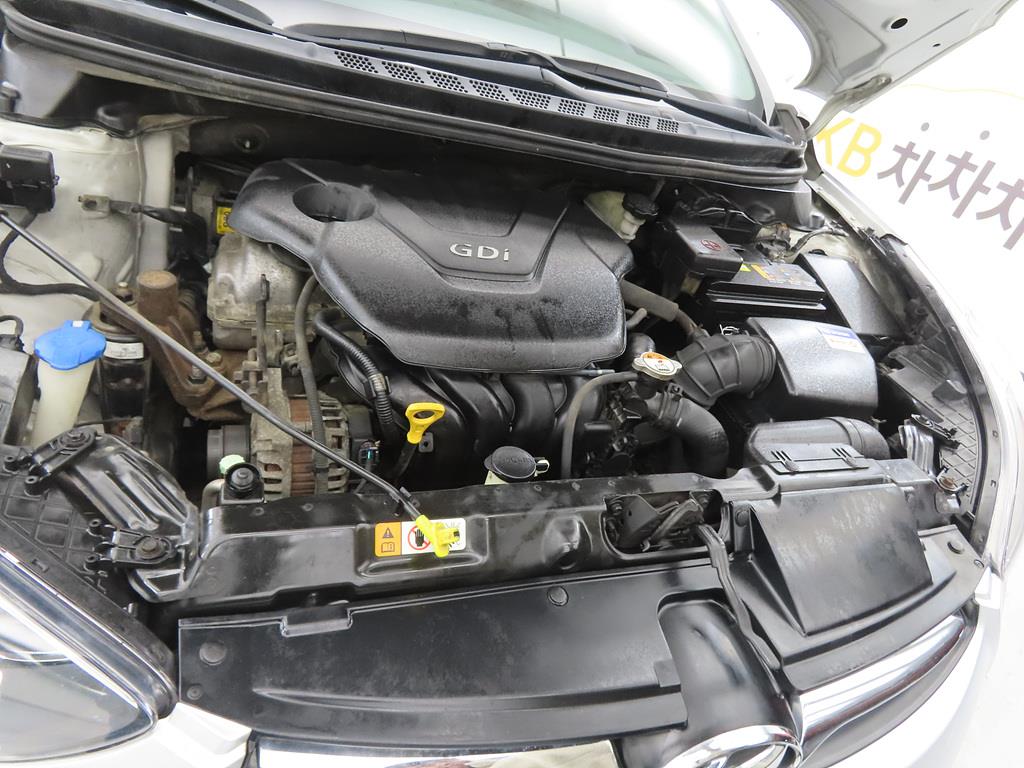 HYUNDAI Avante 2013 Plateado - Importación desde Corea - HF Imports Iquique - Foto 19