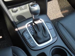 HYUNDAI Kona - Vista 12