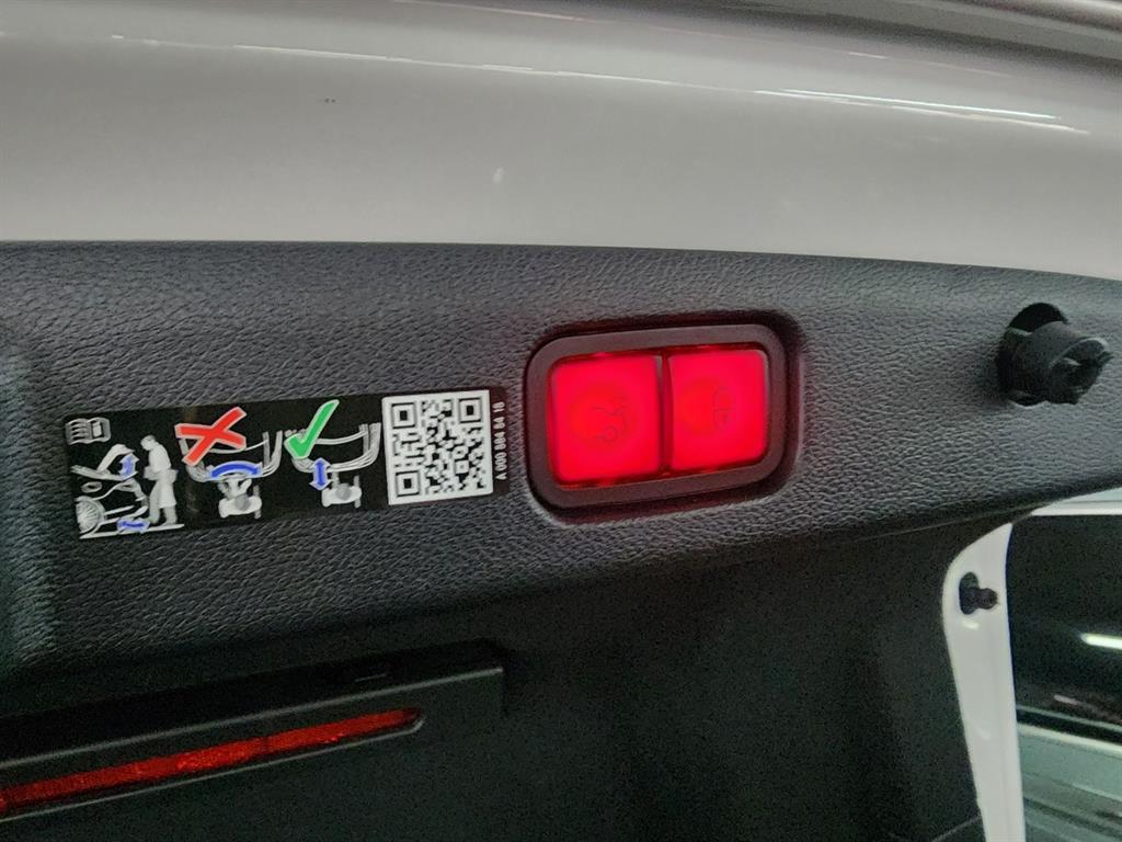 Mercedes Benz E class - Vista 10