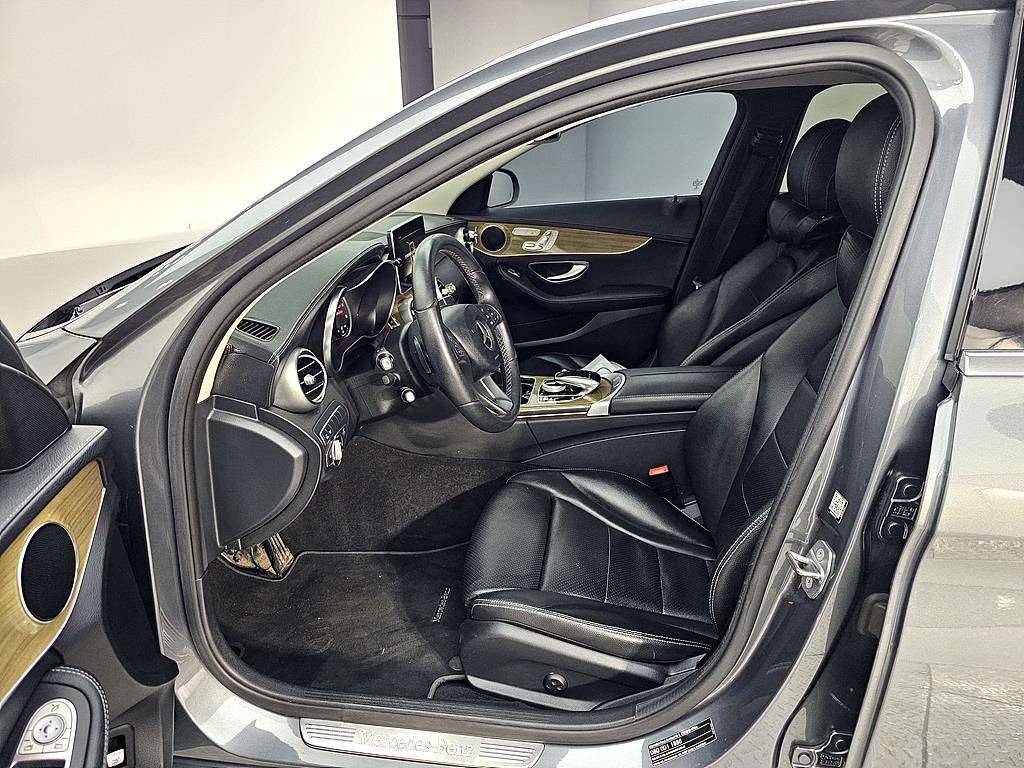 Mercedes Benz C Class - Vista 8