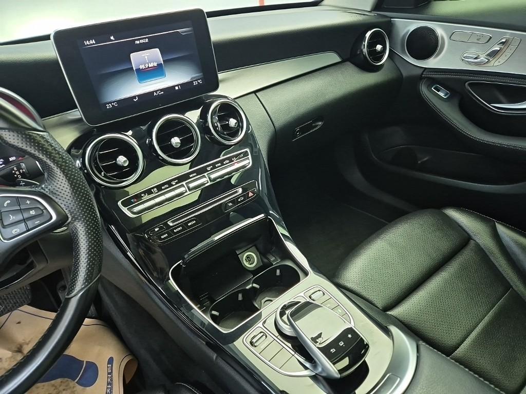 Mercedes Benz C Class - Vista 10