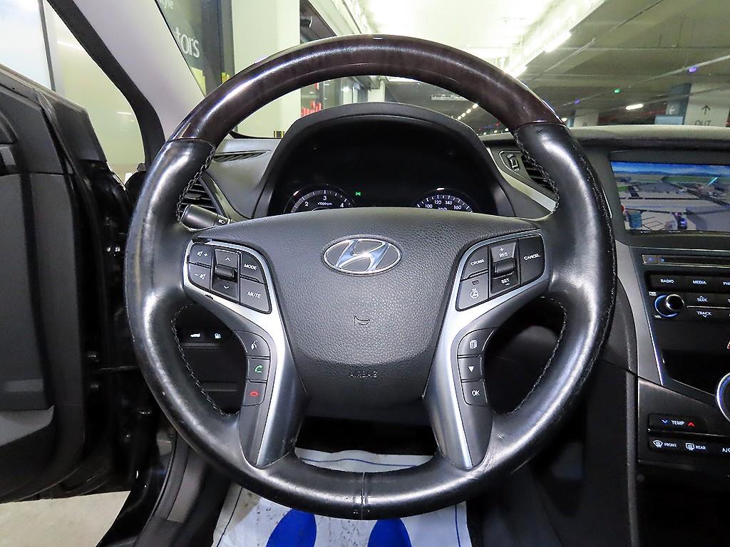 HYUNDAI Grandeur - Vista 8