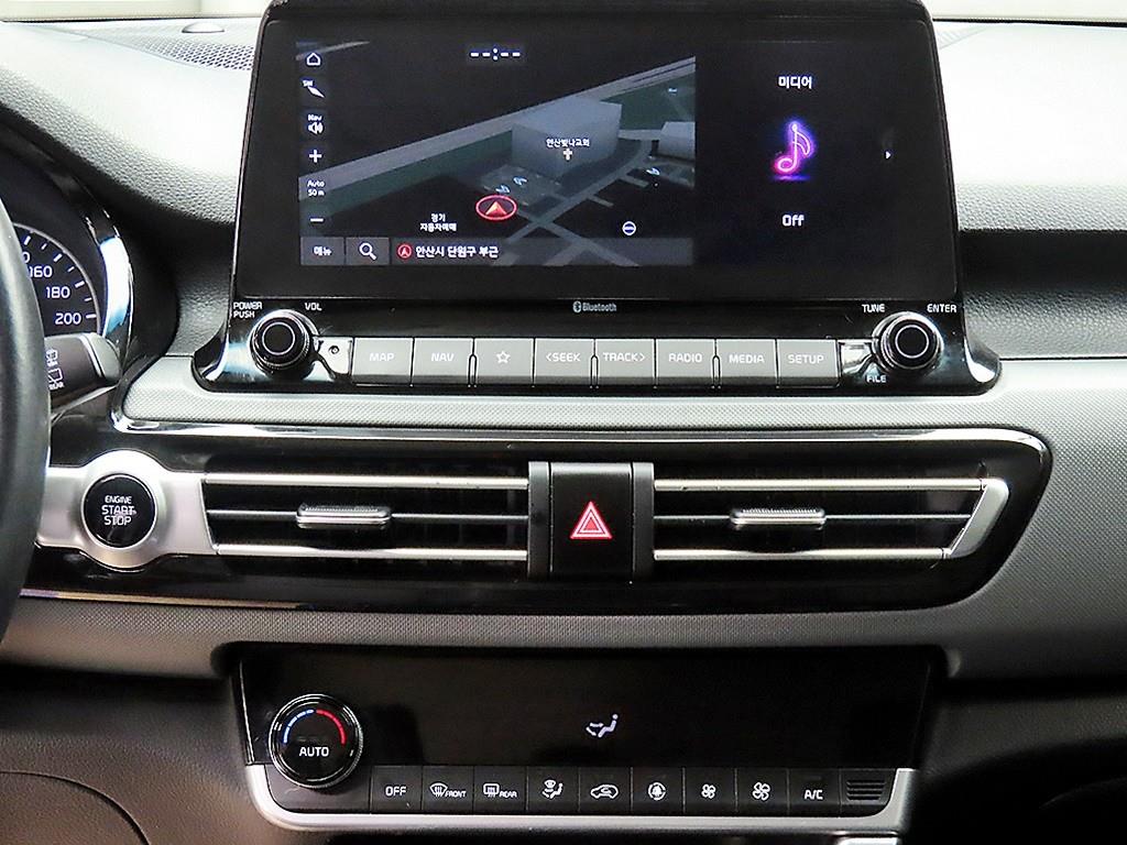 KIA Seltos 2021 Blanco - Importación desde Corea - HF Imports Iquique - Foto 13