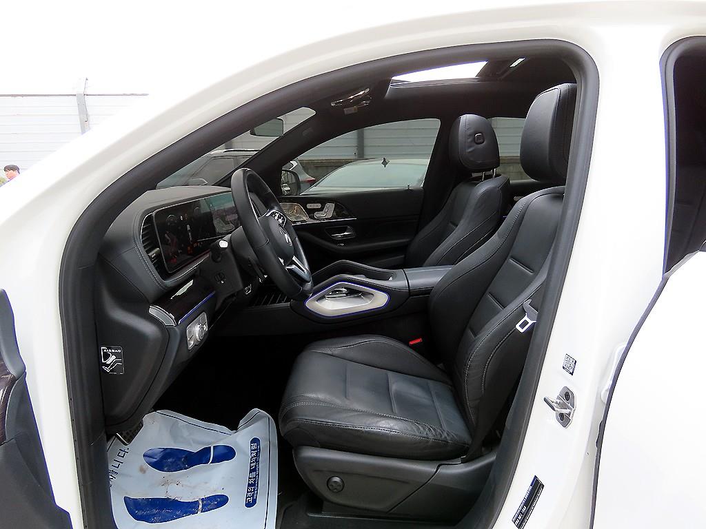 Mercedes Benz GLE Class - Vista 5