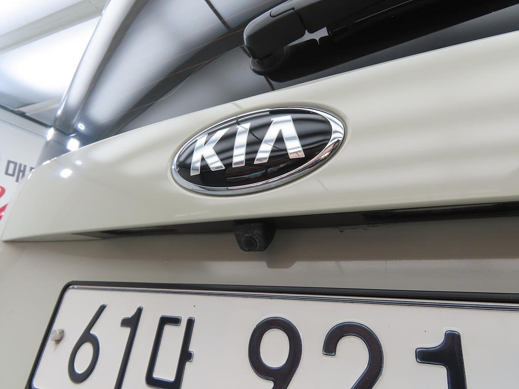 KIA Ray 2017 Blanco - Importación desde Corea - HF Imports Iquique - Foto 17