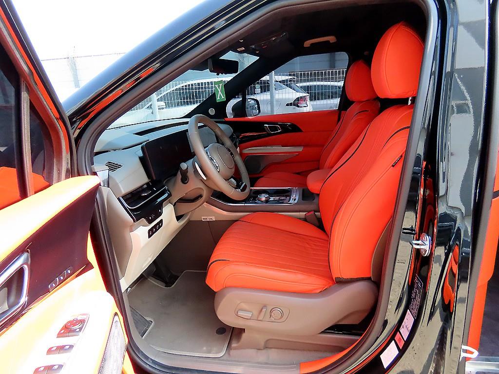 KIA Carnival - Vista 5