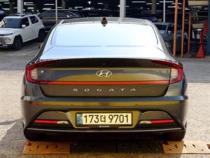 HYUNDAI Sonata - Vista 6