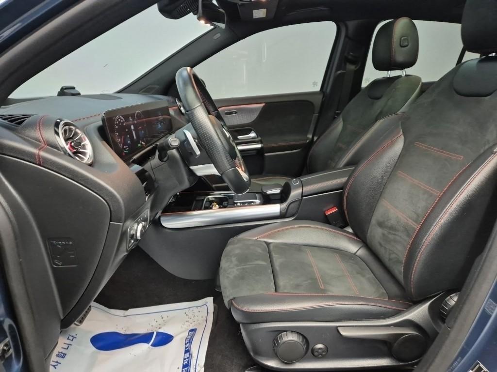 Mercedes Benz EQA - Vista 11