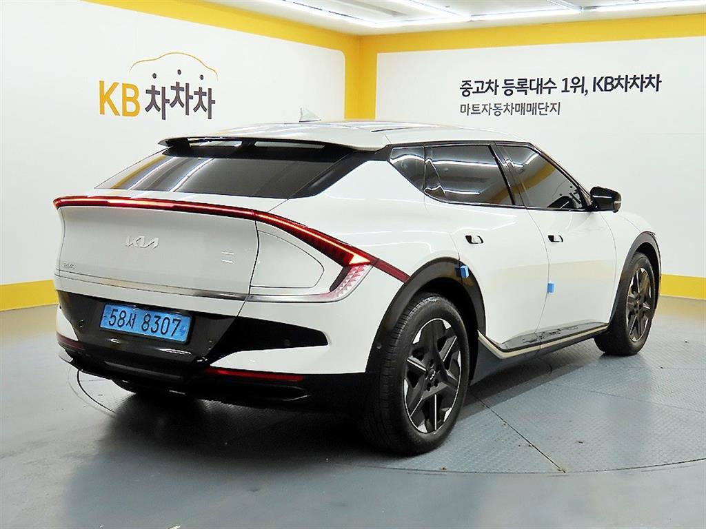KIA EV6 - Vista 4