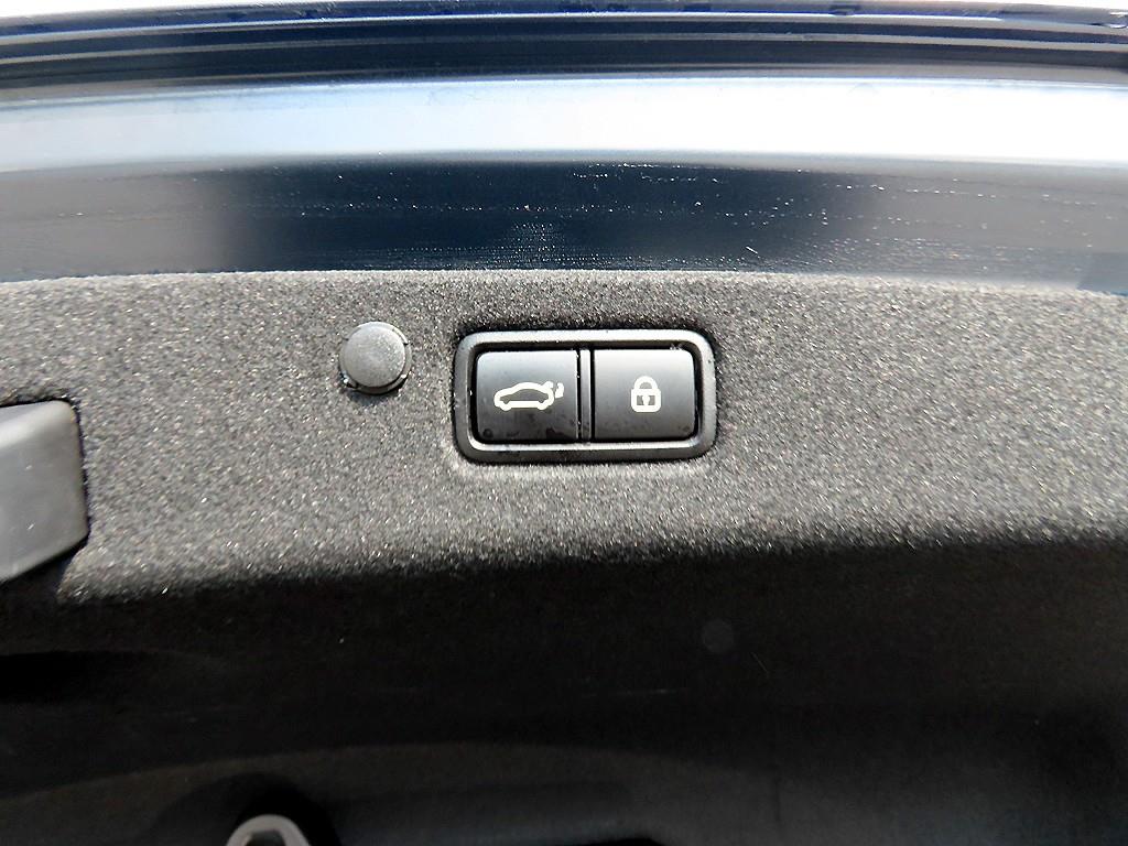 HYUNDAI Grandeur 2022 Negro - Importación desde Corea - HF Imports Iquique - Foto 18