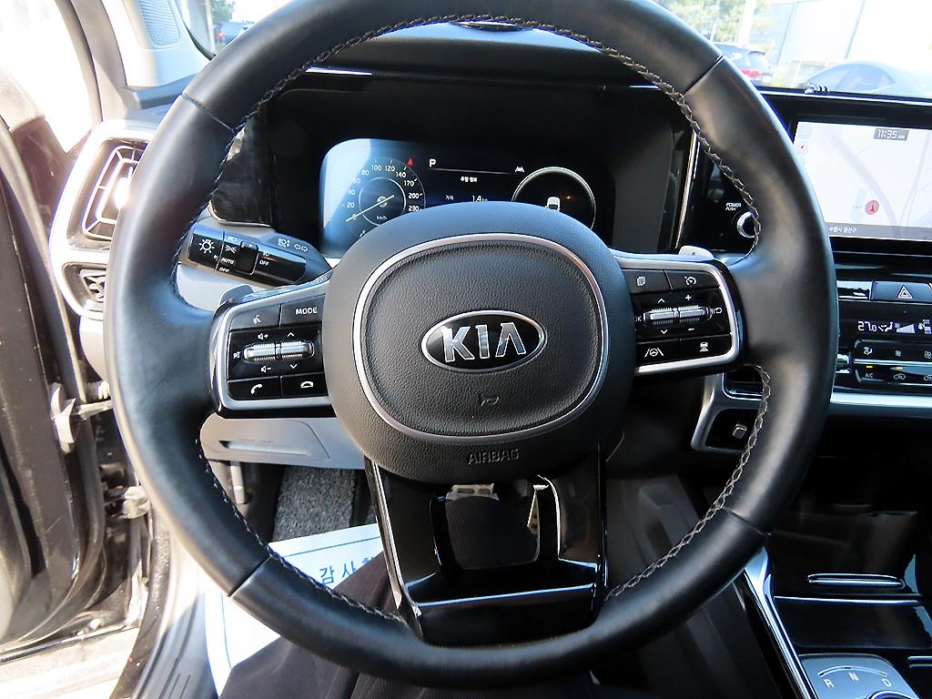 KIA Sorento - Vista 8