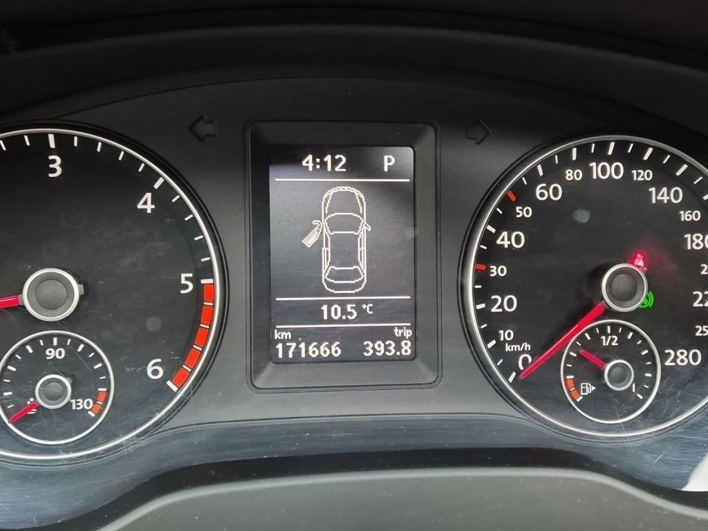 Volkswagen Jetta - Vista 6