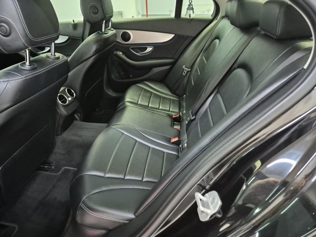 Mercedes Benz C Class - Vista 12