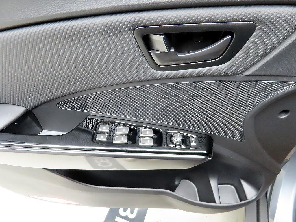 Ssangyong Tivoli - Vista 11