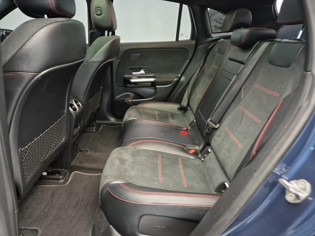 Mercedes Benz EQA - Vista 12