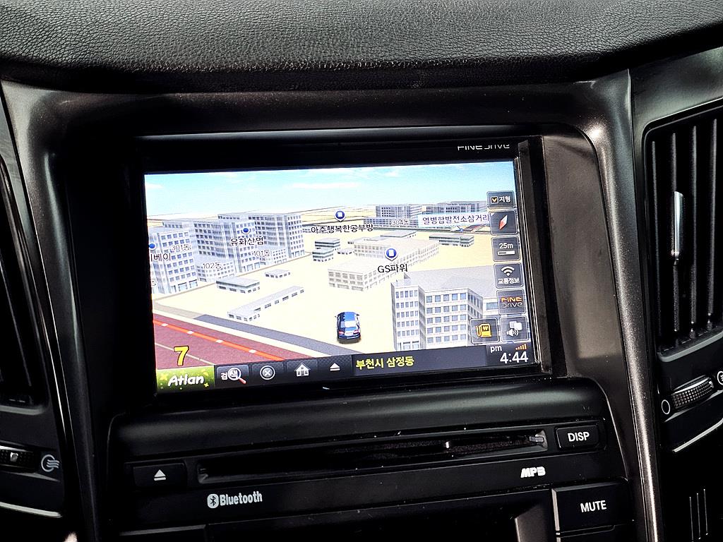 HYUNDAI Sonata - Vista 12