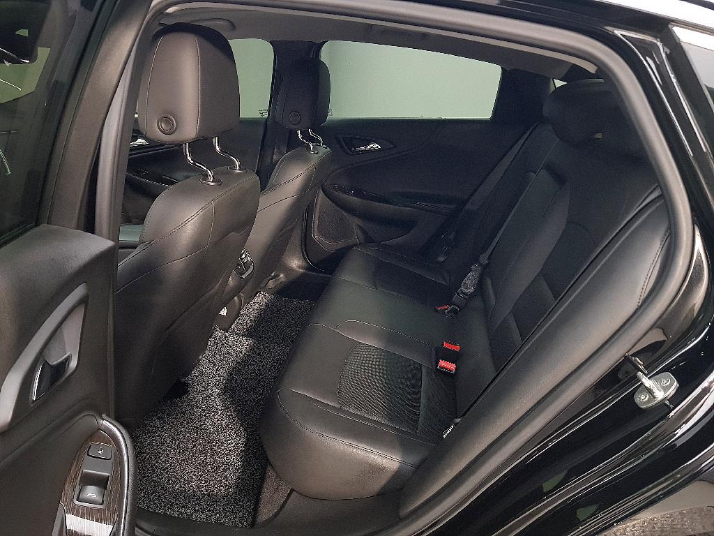 Chevrolet Malibu - Vista 9