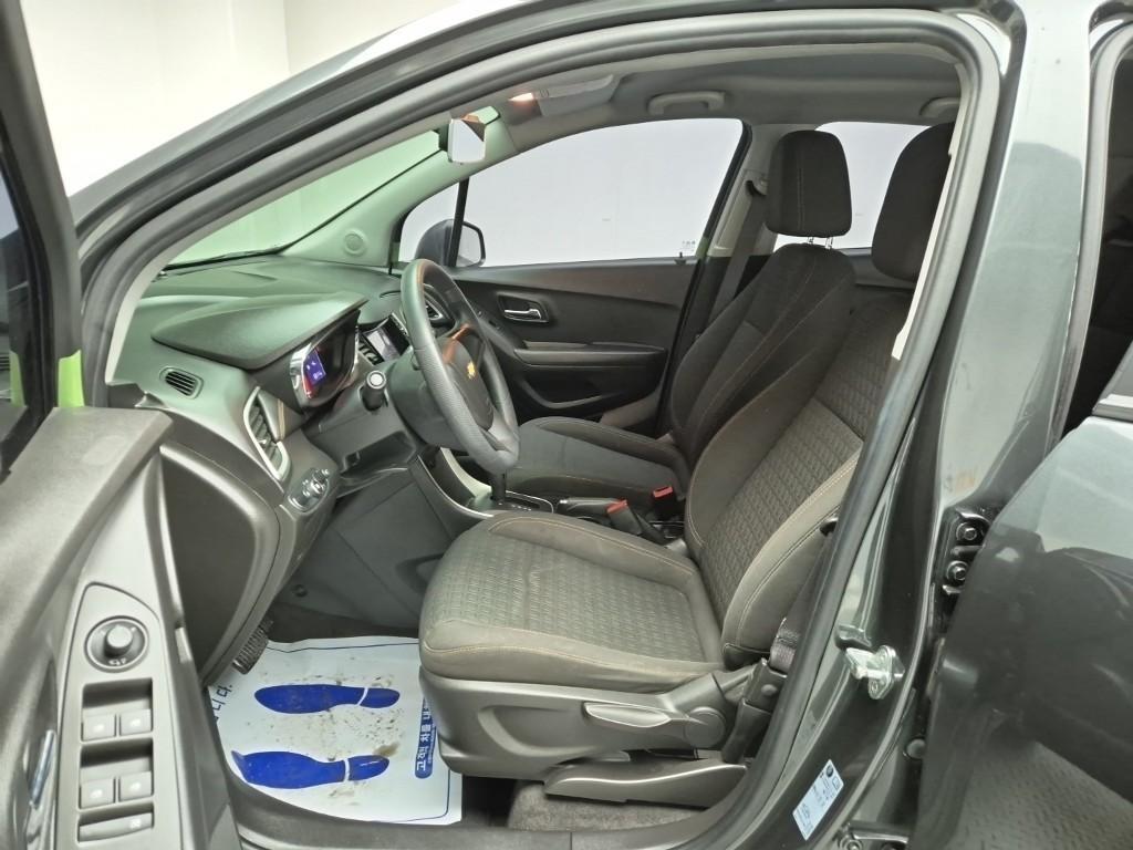 Chevrolet Trax 2017 Gris - Importación desde Corea - HF Imports Iquique - Foto 13