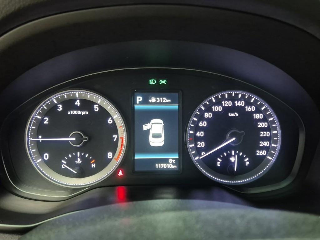 HYUNDAI Grandeur - Vista 6