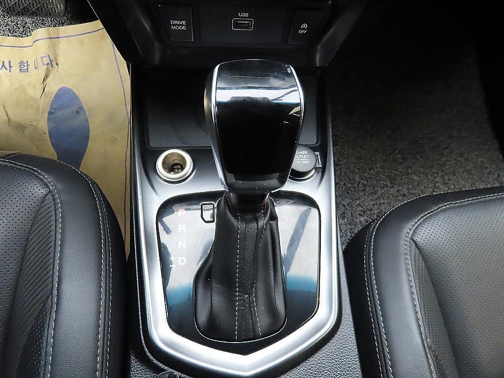 Ssangyong Tivoli - Vista 10