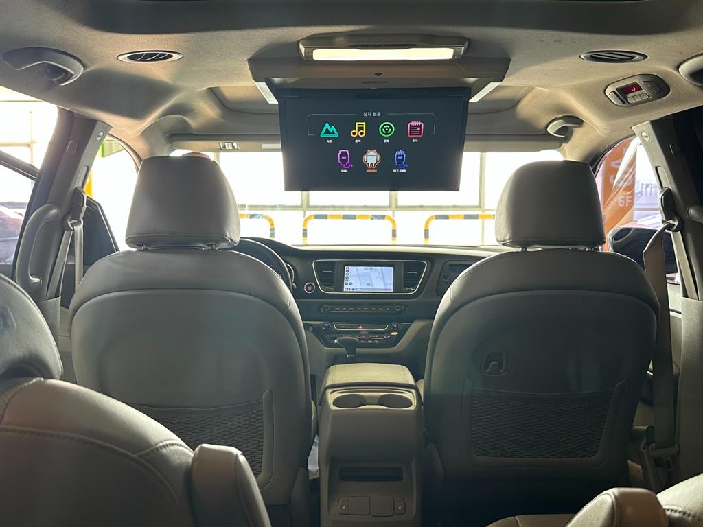 KIA Carnival 2017 Gris - Importación desde Corea - HF Imports Iquique - Foto 13