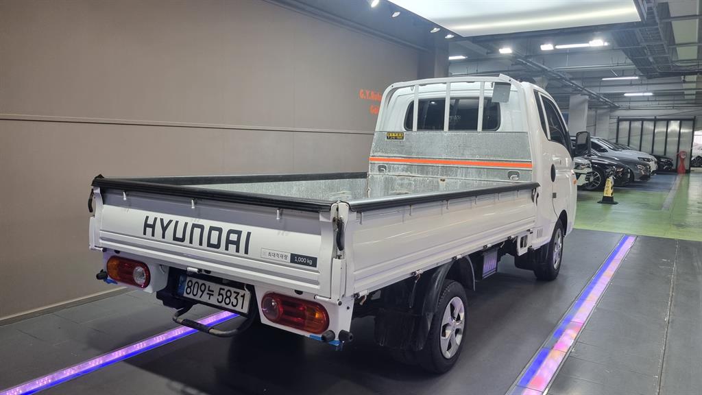 Small Truck Cargo (small) - Vista 4