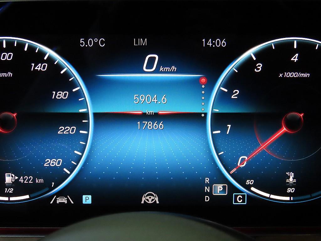 Mercedes Benz E class - Vista 9